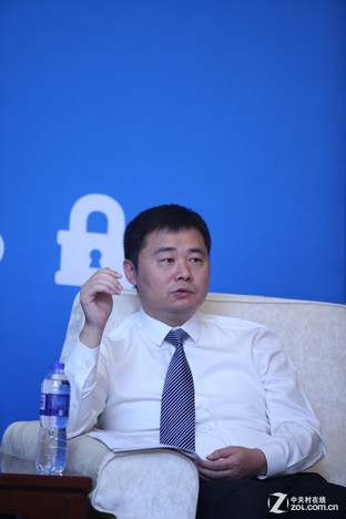 戴尔 
